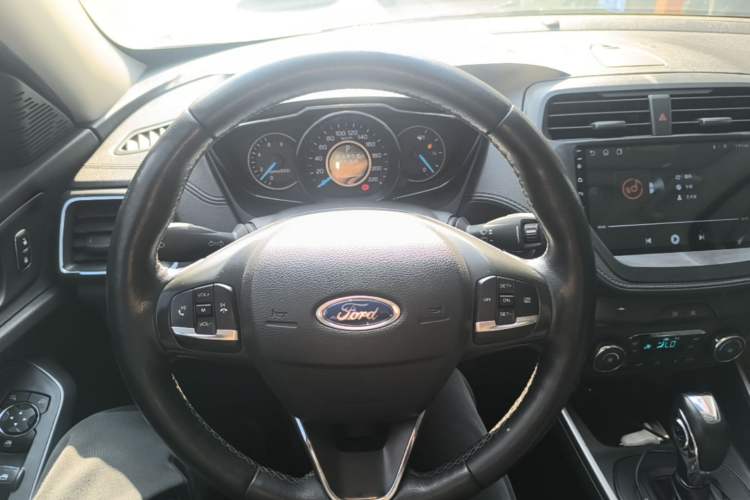 Used Ford Escort 2019 Revised Version 1.5L Automatic Enjoyment Type China VI Standard Steering Wheel