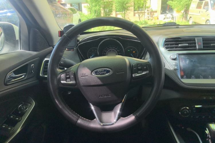 Used Ford Escort 2019 Revised Version 1.5L Automatic Enjoyment Type China VI Standard Steering Wheel