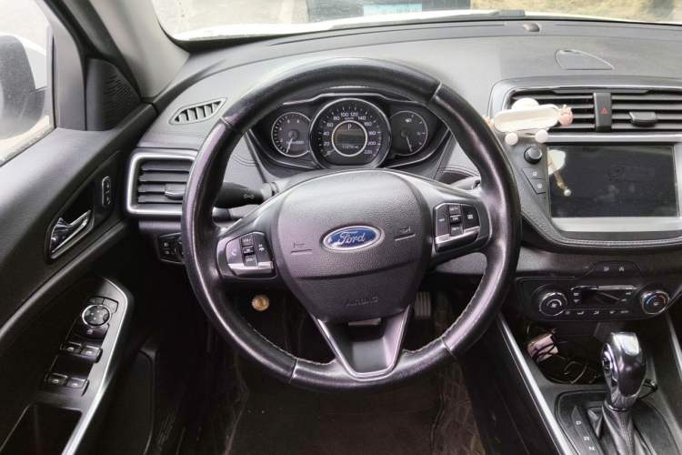 Used Ford Escort 2019 Revised Version 1.5L Automatic Enjoyment Type China VI Standard Steering Wheel