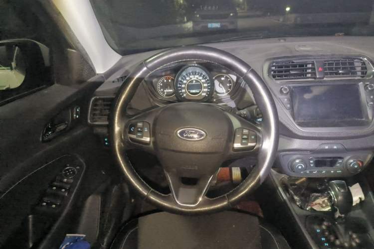 Used Ford Escort 2019 Revised Version 1.5L Automatic Enjoyment Type China VI Standard Steering Wheel