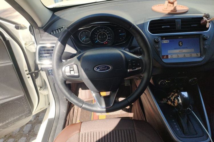 Used Ford Escort 2019 Revised Version 1.5L Automatic Enjoyment Type China VI Standard Steering Wheel