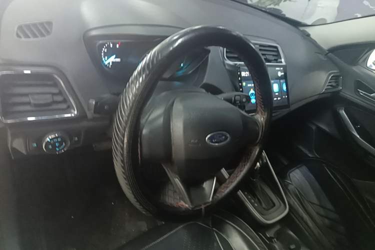 Used Ford Escort 2019 Revised 1.5L Automatic ZhiXiang Version China VI Standard Steering Wheel