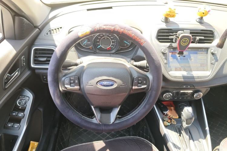 Used Ford Escort 2019 Revised Version 1.5L Automatic Enjoyment Type China VI Standard Steering Wheel