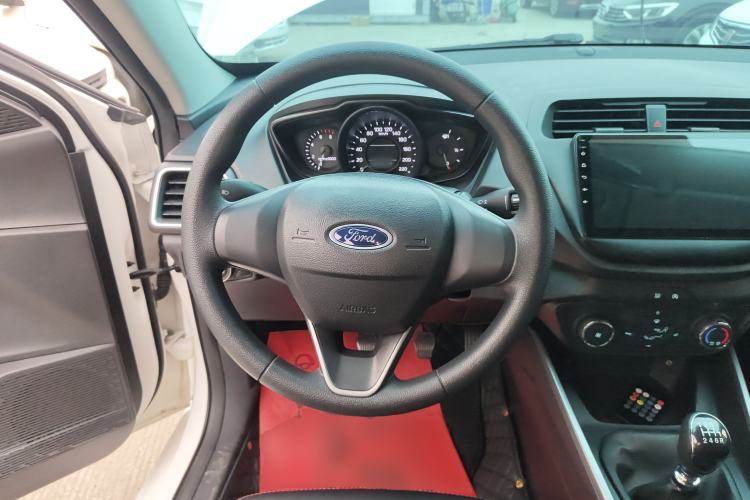 Used Ford Escort 2019 Revised Version 1.5L Manual Quality Enjoyment Type China VI Standard Steering Wheel