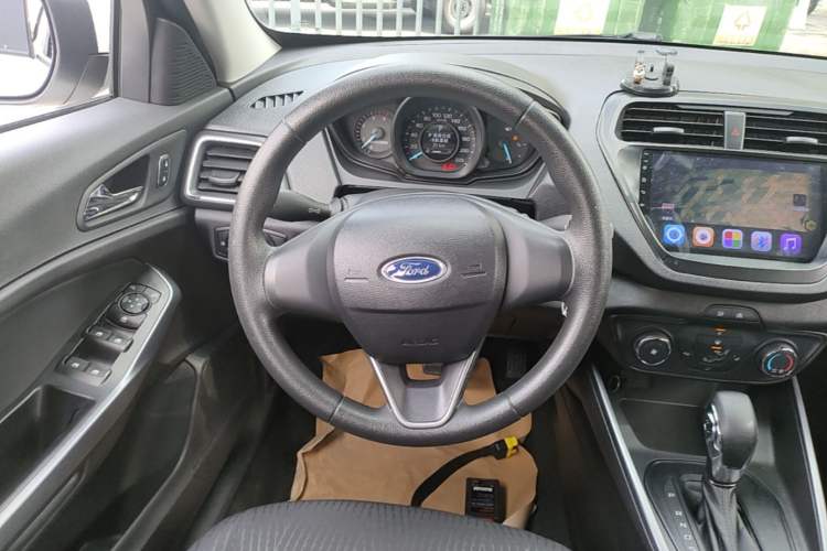 Used Ford Escort 2019 Revised 1.5L Automatic ZhiXiang Version (Tire Pressure Monitoring) China VI Standard Steering Wheel