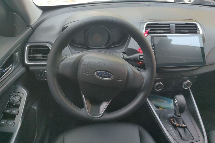 Used Ford Escort 2019 1.5L Automatic ZhiXiang Model Steering Wheel