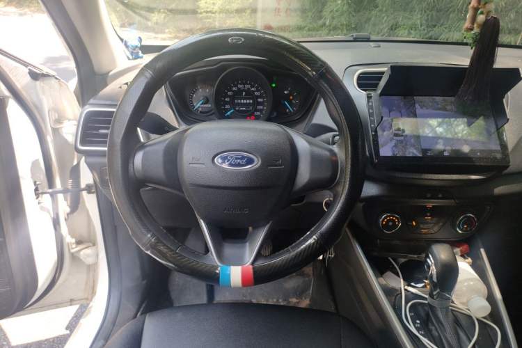 Used Ford Escort 2019 Revised 1.5L Automatic ZhiXiang Version (Tire Pressure Monitoring) China VI Standard Steering Wheel