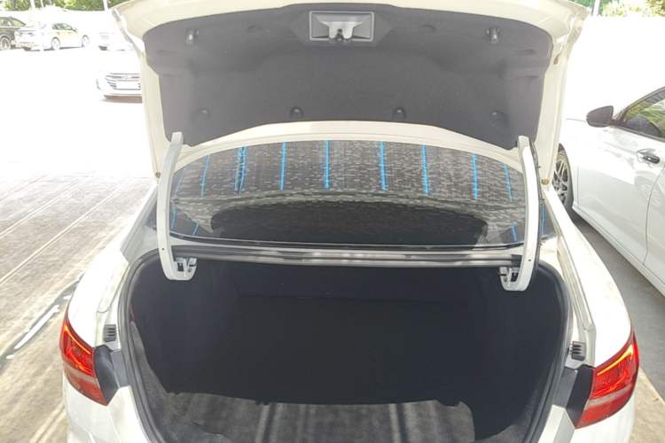 Used Ford Escort 2019 1.5L Automatic ZhiXiang Model Trunk