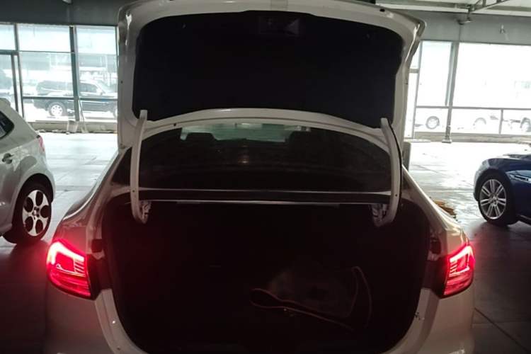 Used Ford Escort 2019 Revised Version 1.5L Automatic Enjoyment Type China VI Standard Trunk