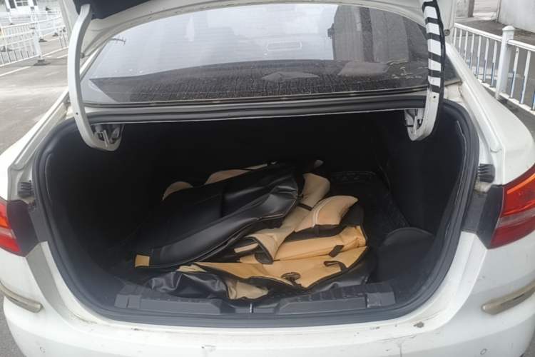 Used Ford Escort 2019 1.5L Manual ZhiXiang Version Trunk