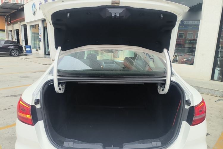 Used Ford Escort 2019 1.5L Automatic ZhiXiang Model Trunk
