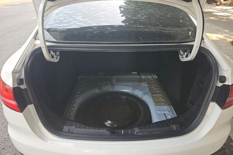 Used Ford Escort 2019 1.5L Automatic ZhiXiang Model Trunk