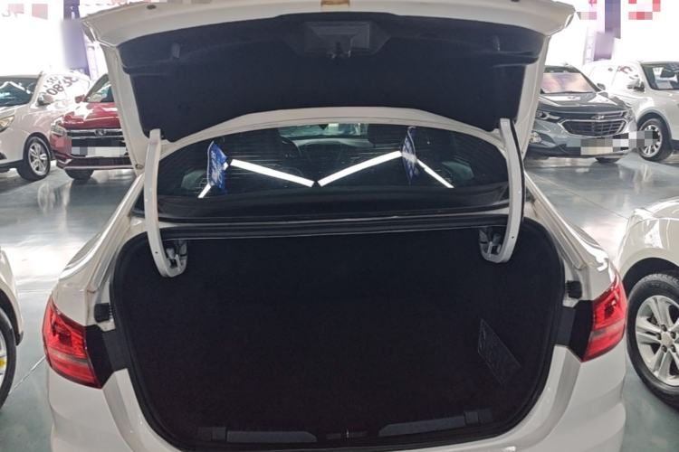 Used Ford Escort 2019 1.5L Automatic ZhiXiang Model Trunk