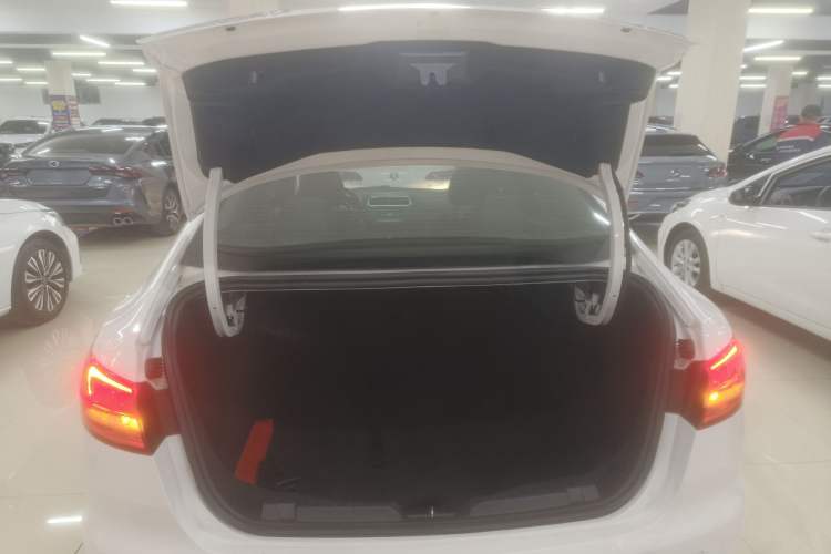 Used Ford Escort 2019 Revised Version 1.5L Automatic Enjoyment Type China VI Standard Trunk