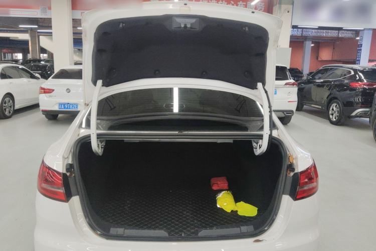 Used Ford Escort 2019 Revised Version 1.5L Automatic Enjoyment Type China VI Standard Trunk