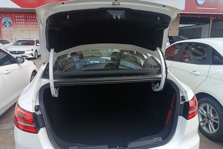 Used Ford Escort 2019 Revised 1.5L Automatic ZhiXiang Version China VI Standard Trunk