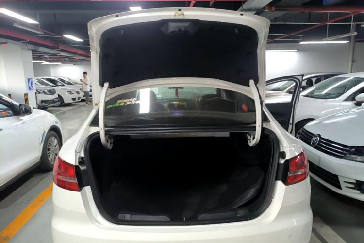 Used Ford Escort 2019 1.5L Manual ZhiXiang Version Trunk