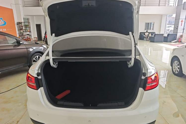 Used Ford Escort 2019 Revised Version 1.5L Automatic Enjoyment Type China VI Standard Trunk