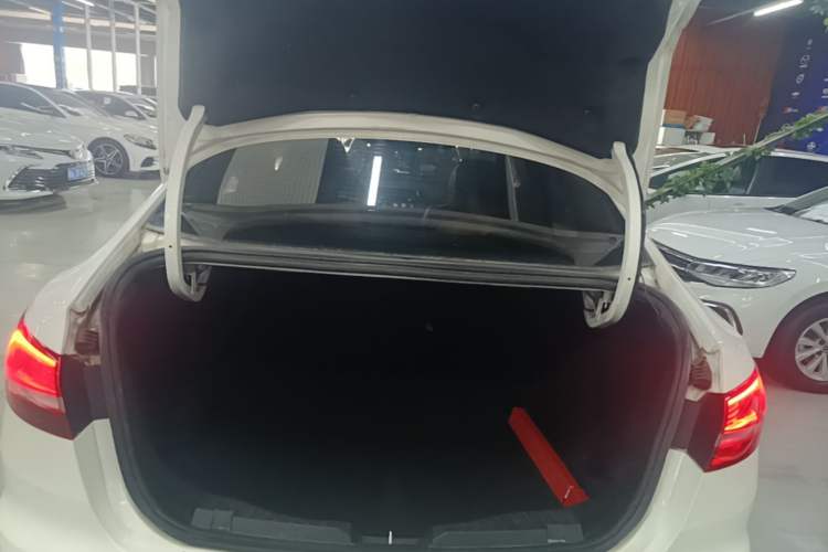 Used Ford Escort 2019 Revised 1.5L Automatic ZhiXiang Version China VI Standard Trunk