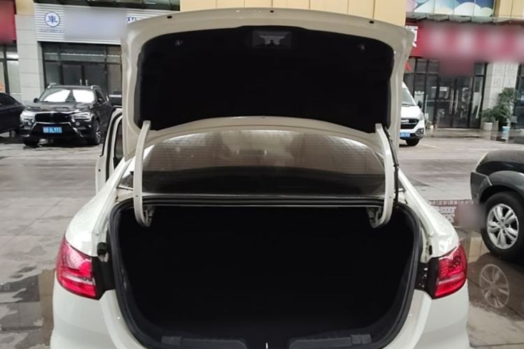 Used Ford Escort 2019 Revised 1.5L Automatic ZhiXiang Version (Tire Pressure Monitoring) China VI Standard Trunk