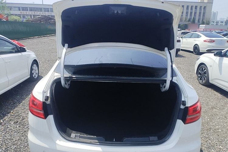 Used Ford Escort 2019 Revised 1.5L Automatic ZhiXiang Version (Tire Pressure Monitoring) China VI Standard Trunk
