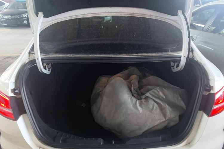 Used Ford Escort 2019 Revised 1.5L Automatic ZhiXiang Version (Tire Pressure Monitoring) China VI Standard Trunk
