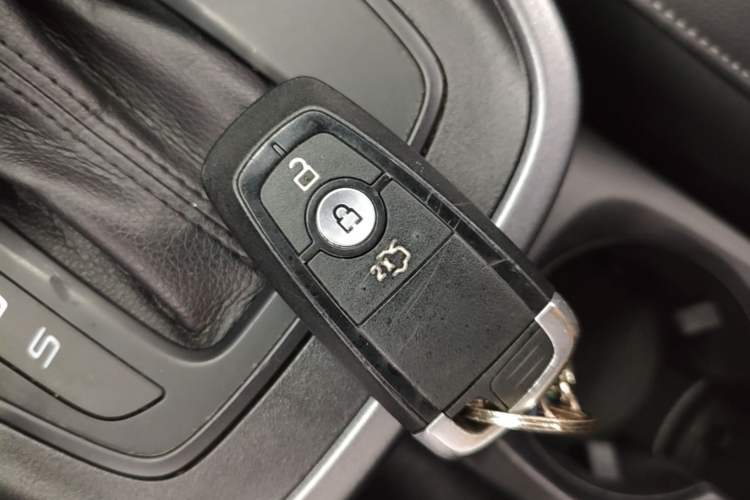 Used Ford Escort 2019 Revised Version 1.5L Automatic Enjoyment Type China VI Standard Vehicle Key