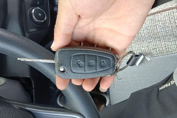 Used Ford Escort 2019 Revised 1.5L Automatic ZhiXiang Version (Tire Pressure Monitoring) China VI Standard Vehicle Key