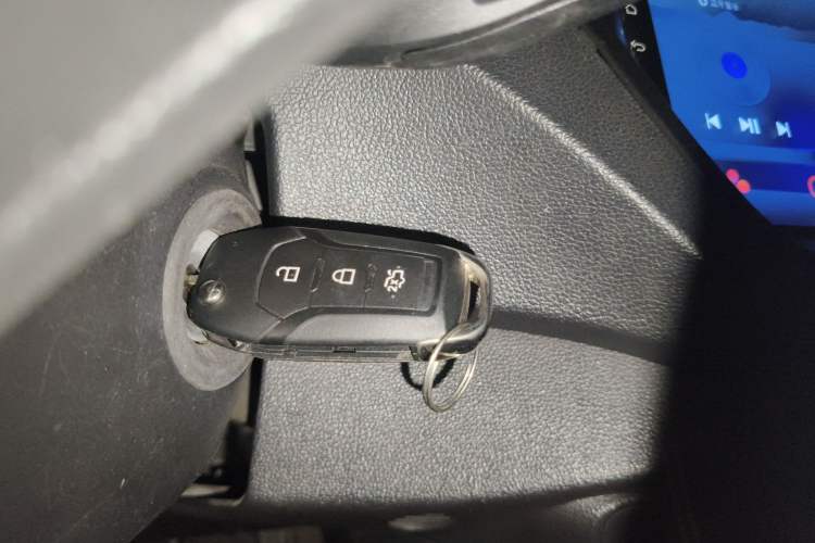 Used Ford Escort 2019 Revised 1.5L Automatic ZhiXiang Version China VI Standard Vehicle Key
