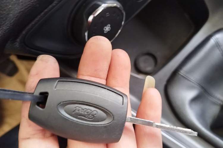 Used Ford Escort 2019 Revised Version 1.5L Manual "Quality Enjoyment" Trim (Tire Pressure Monitoring) China VI Standard Vehicle Key