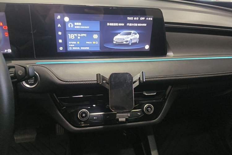 Used Ford Escort 2021 1.5L Automatic Diamond Edition Audio And AC Panel