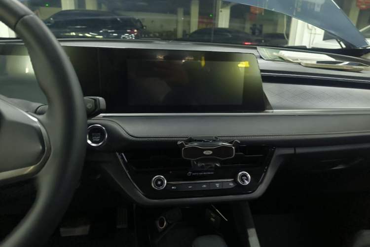Used Ford Escort 2021 1.5L Automatic Diamond Edition Audio And AC Panel