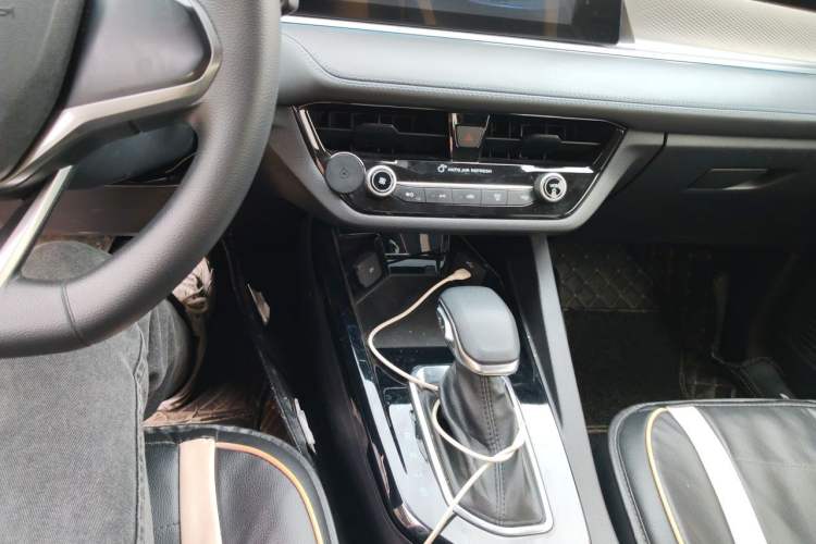 Used Ford Escort 2021 1.5L Automatic Gold Edition Audio And AC Panel