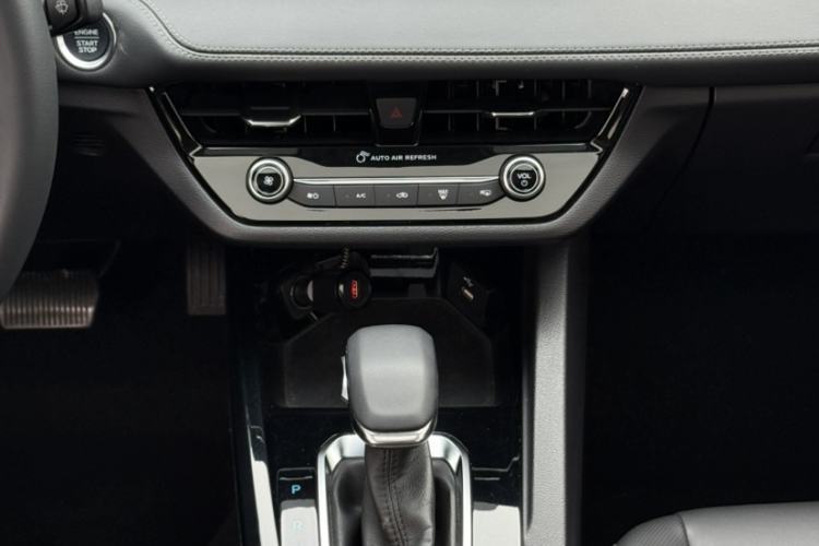 Used Ford Escort 2021 1.5L Automatic Diamond Edition Audio And AC Panel