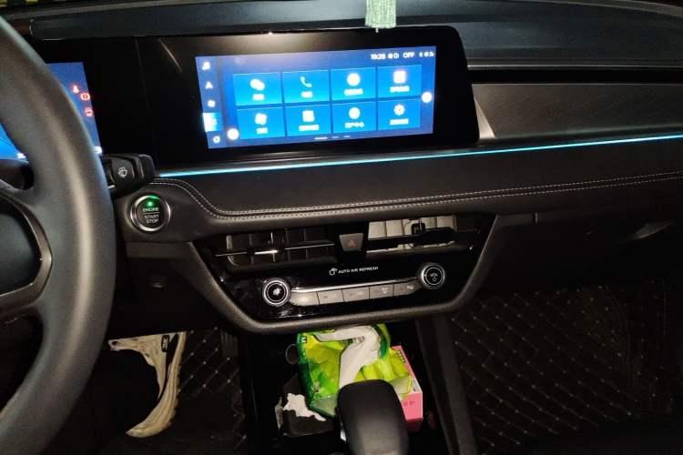 Used Ford Escort 2021 1.5L Automatic Diamond Edition Audio And AC Panel