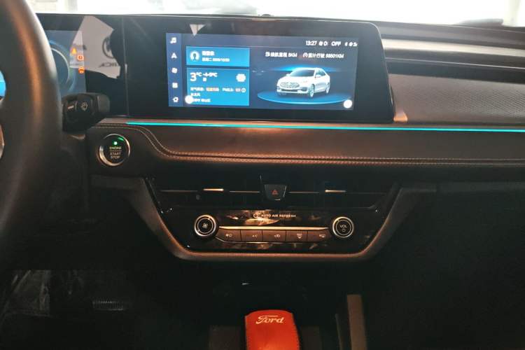 Used Ford Escort 2021 1.5L Automatic Diamond Edition Audio And AC Panel
