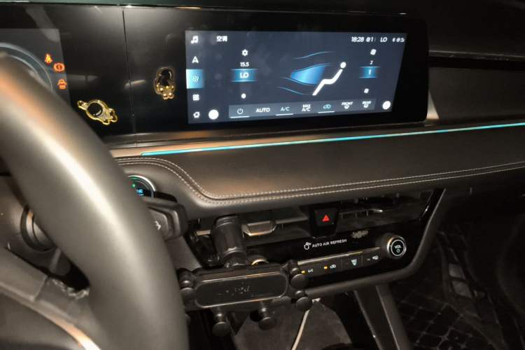 Used Ford Escort 2021 1.5L Automatic Diamond Edition Audio And AC Panel