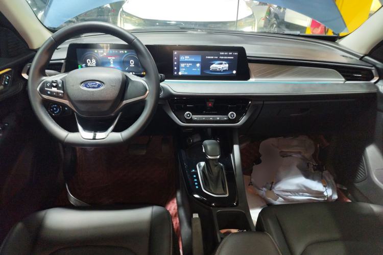 Used Ford Escort 2021 1.5L Automatic Diamond Edition Center Console