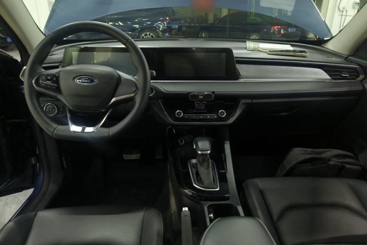 Used Ford Escort 2021 1.5L Automatic Diamond Edition Center Console