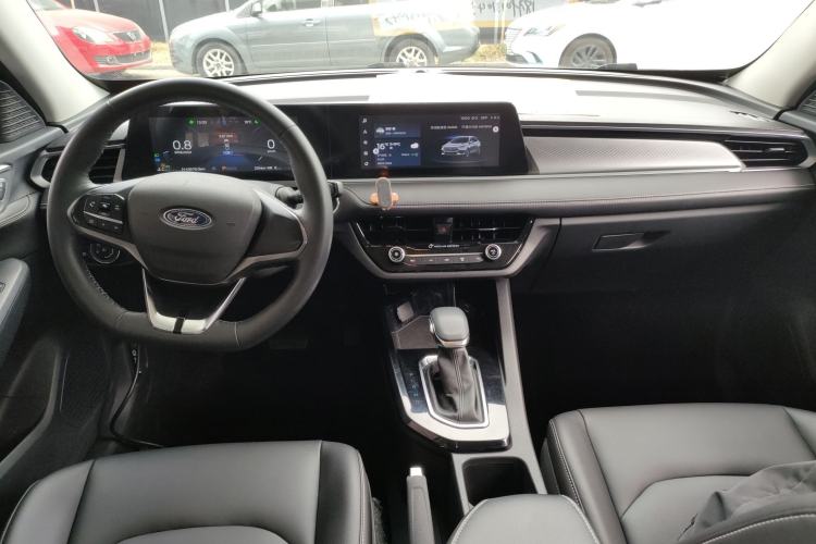 Used Ford Escort 2021 1.5L Automatic Diamond Edition Center Console
