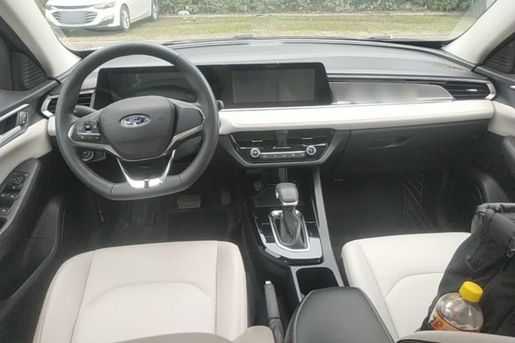 Used Ford Escort 2021 1.5L Automatic Diamond Edition Center Console