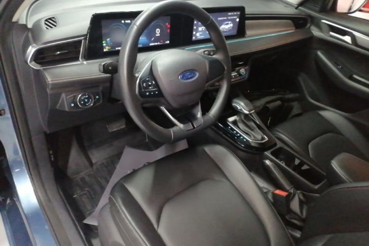 Used Ford Escort 2021 1.5L Automatic Diamond Edition Center Console