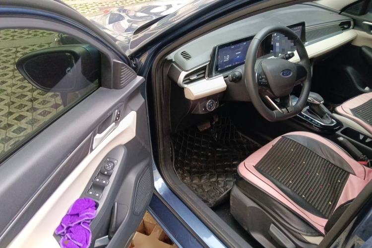 Used Ford Escort 2021 1.5L Automatic Diamond Edition Driver Seat