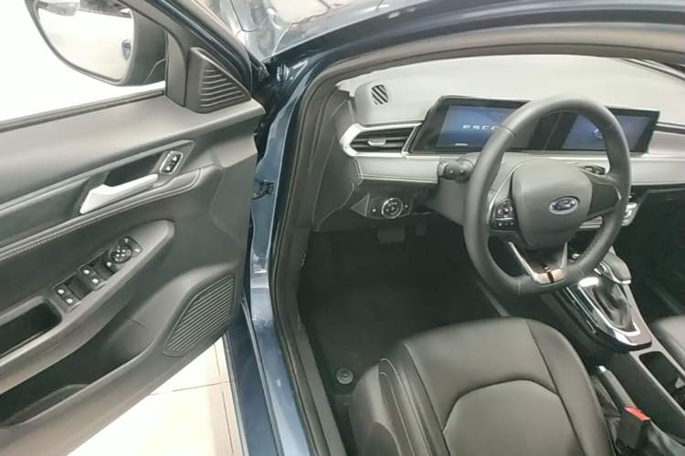 Used Ford Escort 2021 1.5L Automatic Diamond Edition Driver Seat