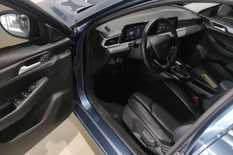 Used Ford Escort 2021 1.5L Automatic Diamond Edition Driver Seat