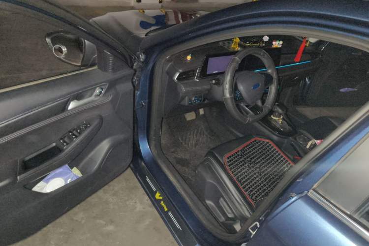 Used Ford Escort 2021 1.5L Automatic Diamond Edition Driver Seat