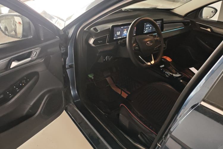 Used Ford Escort 2021 1.5L Automatic Diamond Edition Driver Seat