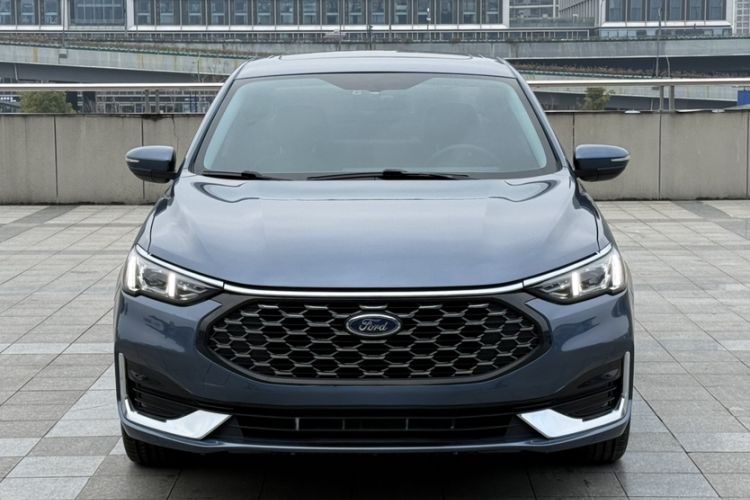 Used Ford Escort 2021 1.5L Automatic Diamond Edition Exterior 1