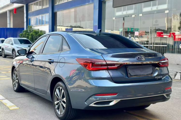 Used Ford Escort 2021 1.5L Automatic Diamond Edition Exterior 1