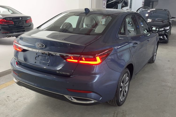 Used Ford Escort 2021 1.5L Automatic Platinum Edition Exterior 3